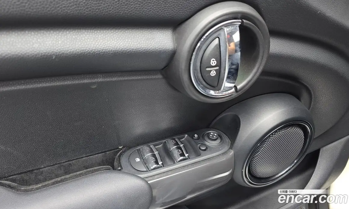 Mini Cooper 2016 1.5 автомат (гидро), фото 19