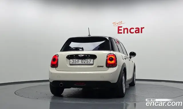 Mini Cooper 2016 1.5 автомат (гидро), миниатюра 4