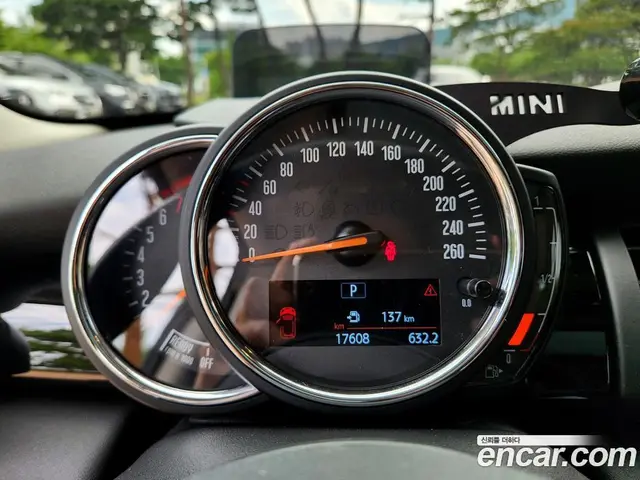 Mini Cooper 2018 1.5 автомат (гидро), миниатюра 11