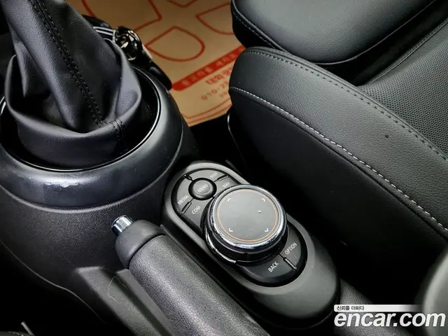 Mini Cooper 2018 1.5 автомат (гидро), миниатюра 12