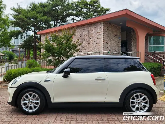 Mini Cooper 2018 1.5 автомат (гидро), миниатюра 3