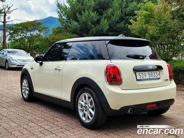 Mini Cooper 2018 1.5 автомат (гидро), миниатюра 4