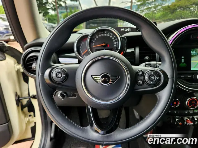 Mini Cooper 2018 1.5 автомат (гидро), миниатюра 9