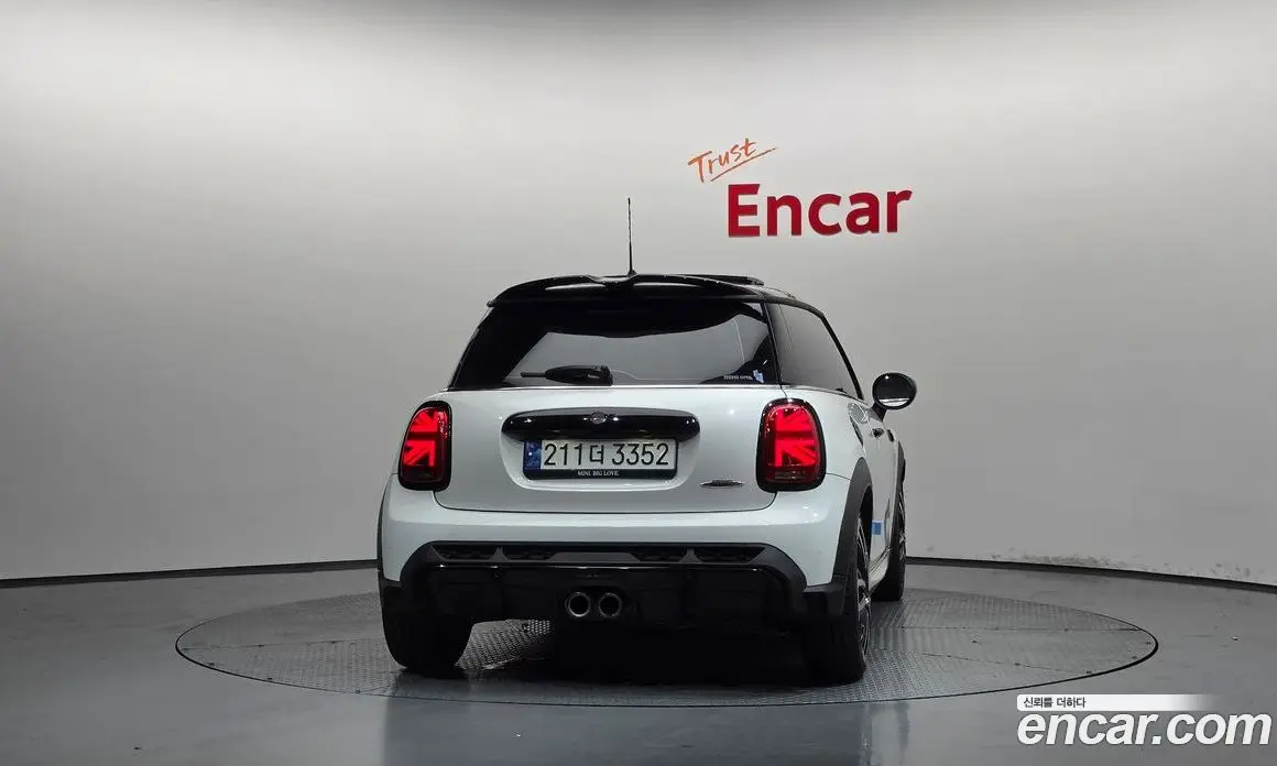Mini Cooper 2023 2.0 автомат (гидро), фото 4