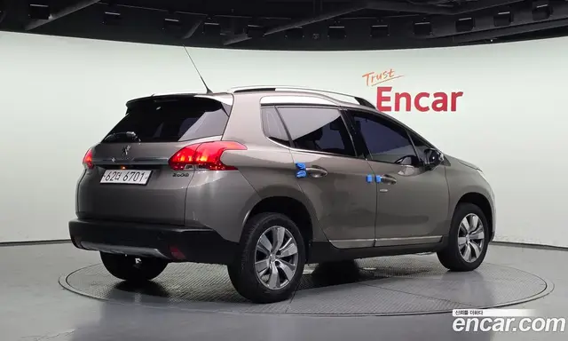Peugeot 2008 2017 1.6 автомат (гидро), миниатюра 2 Peugeot 2008 2017 1.6 автомат (гидро), миниатюра 2