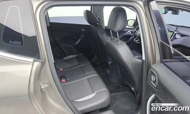 Peugeot 2008 2017 1.6 автомат (гидро), миниатюра 12