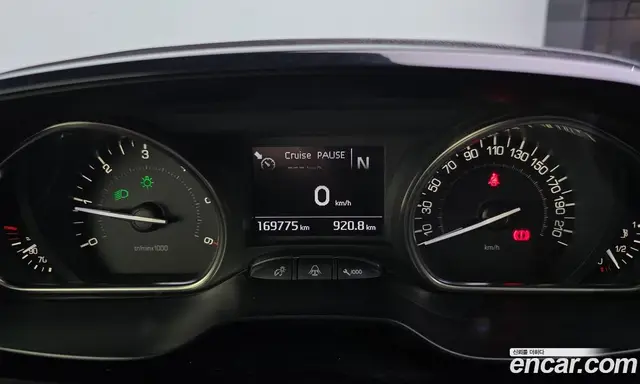 Peugeot 2008 2017 1.6 автомат (гидро), миниатюра 8 Peugeot 2008 2017 1.6 автомат (гидро), миниатюра 8