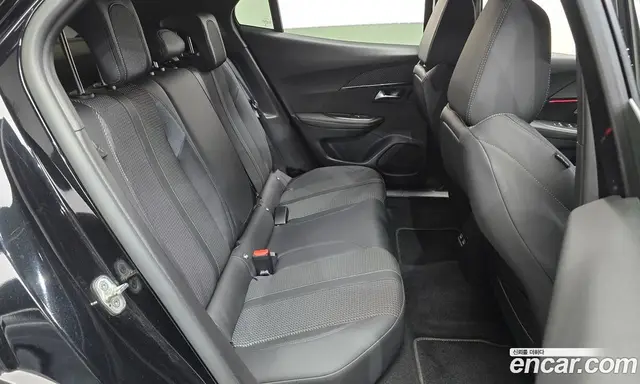 Peugeot 2008 2023 1.5 автомат (гидро), миниатюра 11 Peugeot 2008 2023 1.5 автомат (гидро), миниатюра 11