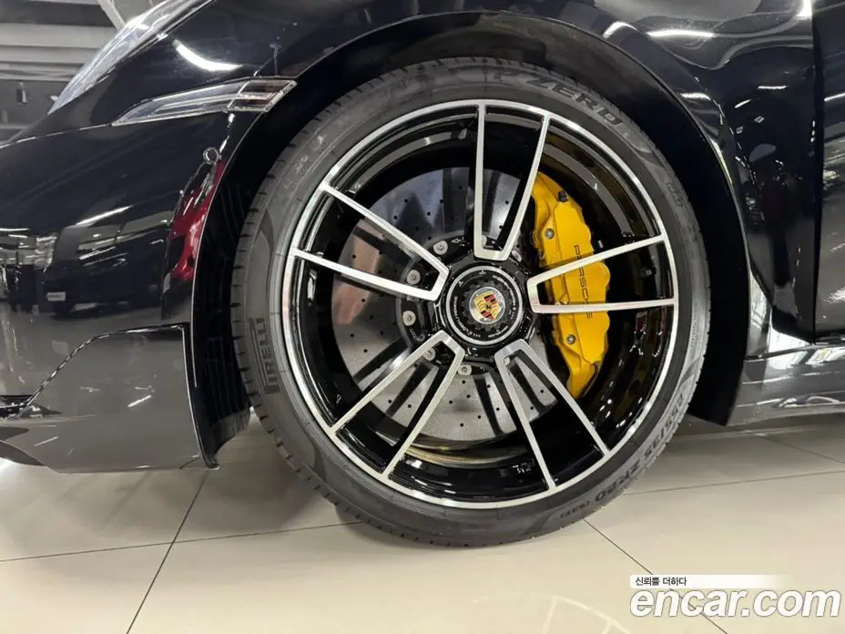 Porsche 911 2023 3.7 автомат (гидро), фото 15