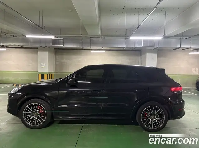 Porsche Cayenne 2019 3.0 автомат (гидро), миниатюра 3 Porsche Cayenne 2019 3.0 автомат (гидро), миниатюра 3