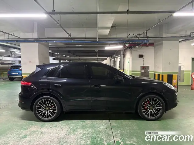 Porsche Cayenne 2019 3.0 автомат (гидро), миниатюра 4 Porsche Cayenne 2019 3.0 автомат (гидро), миниатюра 4
