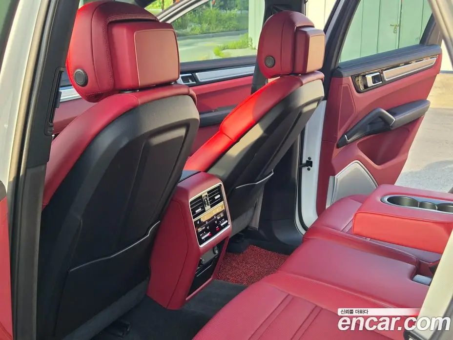Porsche Cayenne 2022 3.0 автомат (гидро), фото 14