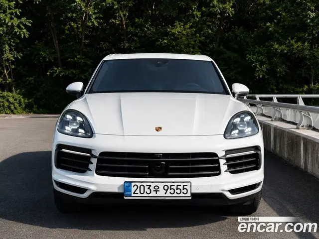 Porsche Cayenne 2022 3.0 автомат (гидро), миниатюра 3