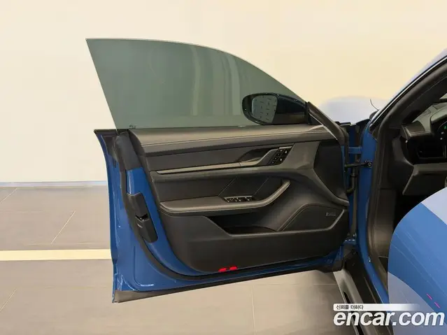 Porsche Taycan 2024 автомат (гидро), миниатюра 9