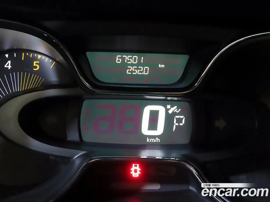 Renault (Samsung) QM3 2014 1.5 автомат (гидро), фото 9 Renault (Samsung) QM3 2014 1.5 автомат (гидро), фото 9