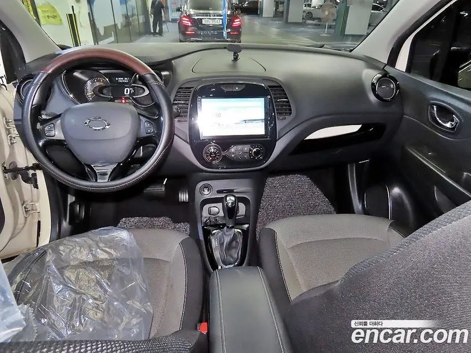 Renault (Samsung) QM3 2014 1.5 автомат (гидро), фото 10 Renault (Samsung) QM3 2014 1.5 автомат (гидро), фото 10