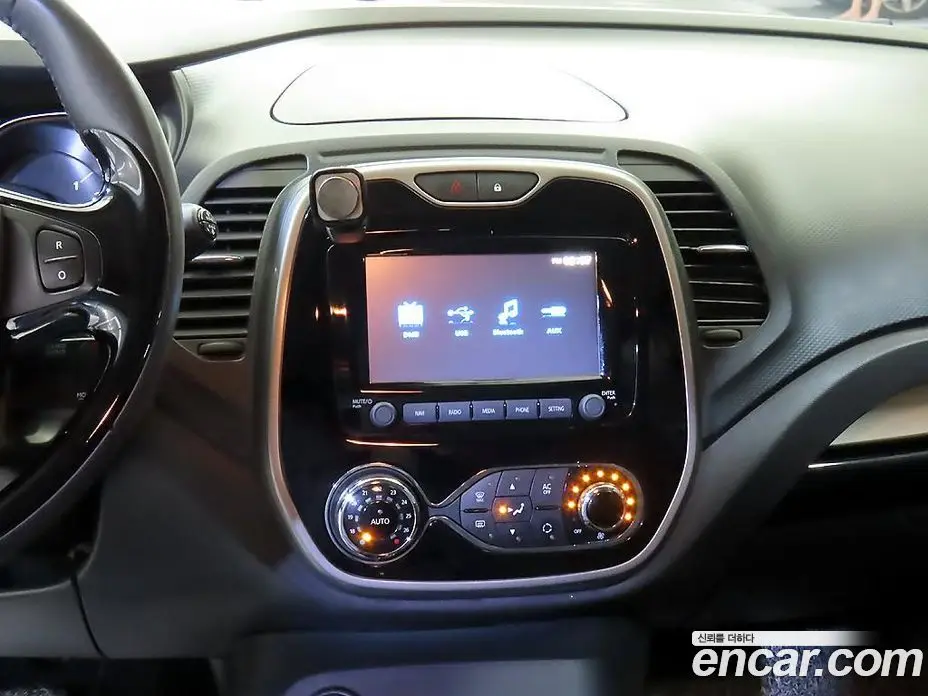 Renault (Samsung) QM3 2015 1.5 автомат (гидро), фото 11 Renault (Samsung) QM3 2015 1.5 автомат (гидро), фото 11