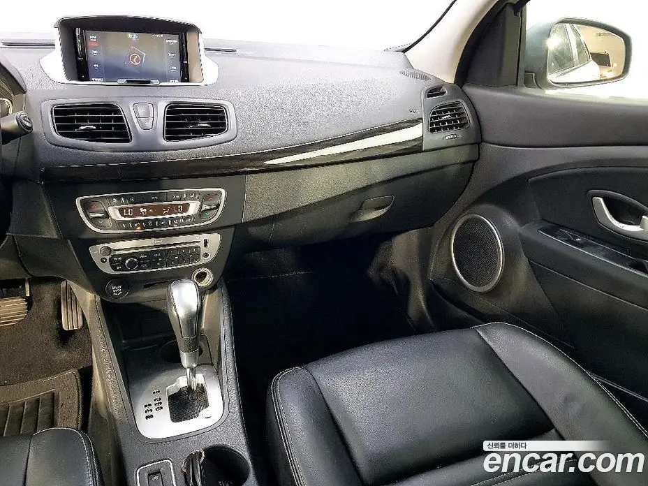 Renault (Samsung) SM3 2013 1.6 автомат (гидро), фото 10 Renault (Samsung) SM3 2013 1.6 автомат (гидро), фото 10