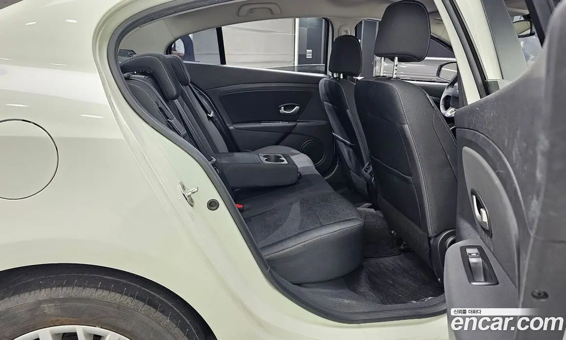 Renault (Samsung) SM3 2013 1.6 автомат (гидро), фото 12 Renault (Samsung) SM3 2013 1.6 автомат (гидро), фото 12