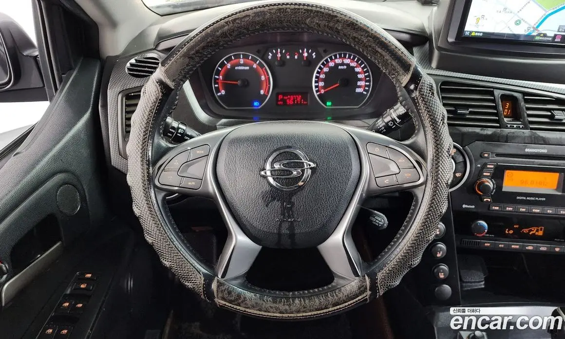 SsangYong Korando 2015 2.0 автомат (гидро), фото 13