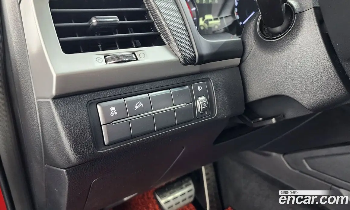 SsangYong Rexton 2018 2.2 автомат (гидро), фото 13 SsangYong Rexton 2018 2.2 автомат (гидро), фото 13