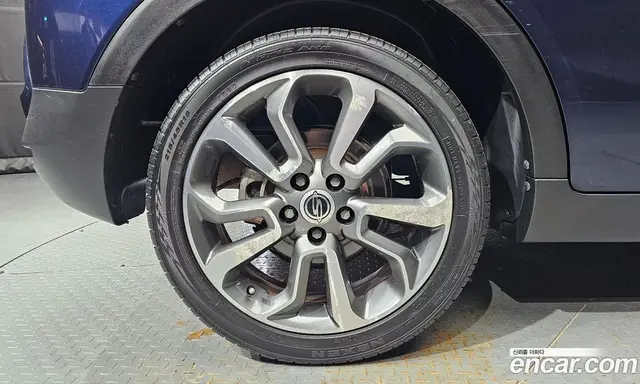 SsangYong TIBOLI 2015 1.6 автомат (гидро), миниатюра 5