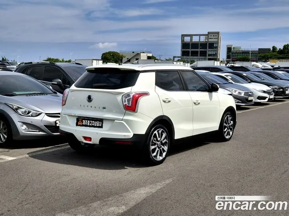 SsangYong TIBOLI 2016 1.6 автомат (гидро), фото 4 SsangYong TIBOLI 2016 1.6 автомат (гидро), фото 4