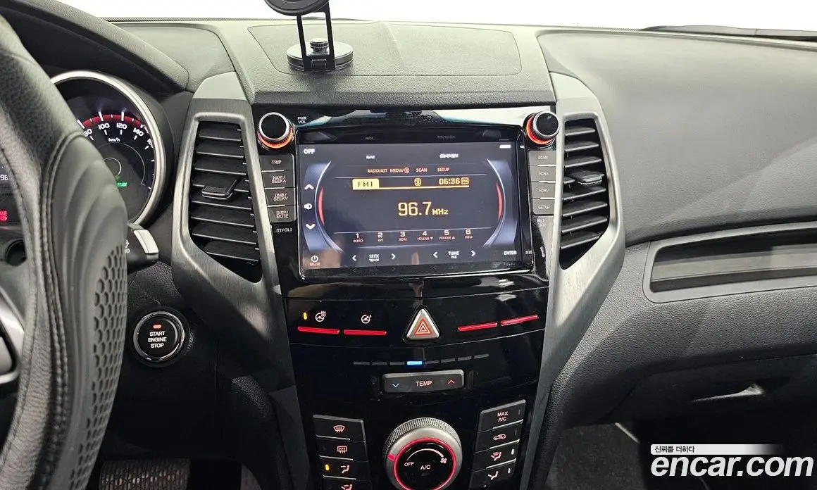 SsangYong TIBOLI 2018 1.6 автомат (гидро), фото 13 SsangYong TIBOLI 2018 1.6 автомат (гидро), фото 13