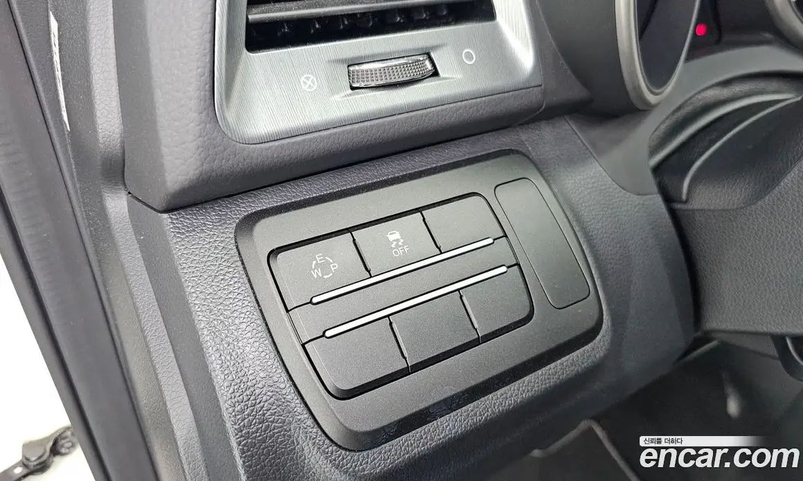 SsangYong TIBOLI 2018 1.6 автомат (гидро), фото 18 SsangYong TIBOLI 2018 1.6 автомат (гидро), фото 18