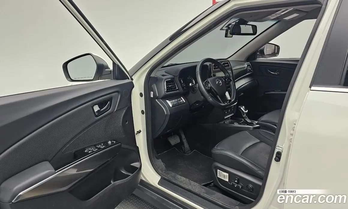 SsangYong TIBOLI 2021 1.5 автомат (гидро), фото 10 SsangYong TIBOLI 2021 1.5 автомат (гидро), фото 10