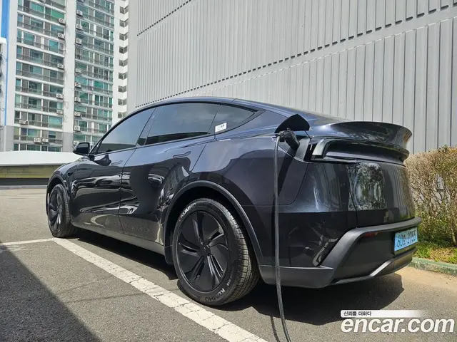 Tesla Model Y 2026 автомат (гидро), миниатюра 2 Tesla Model Y 2026 автомат (гидро), миниатюра 2