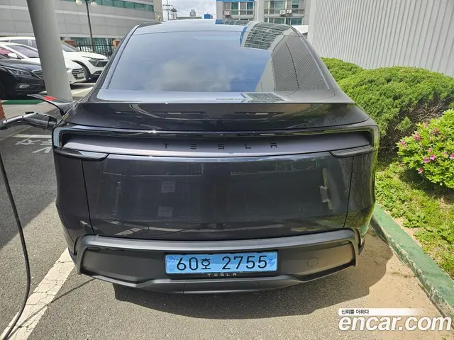 Tesla Model Y 2026 автомат (гидро), миниатюра 4 Tesla Model Y 2026 автомат (гидро), миниатюра 4