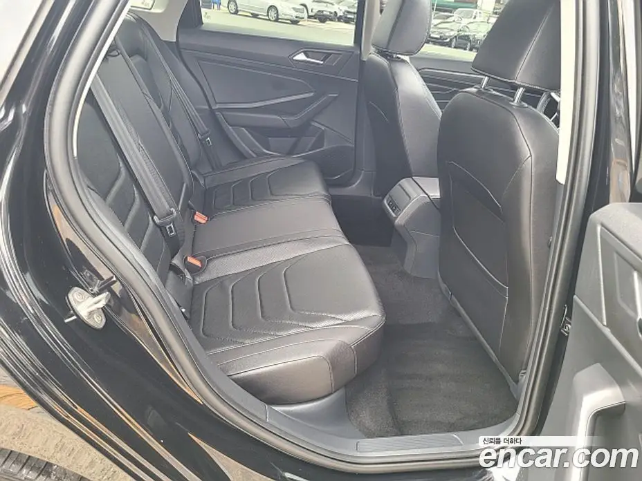 Volkswagen Jetta 2022 1.5 автомат (гидро), фото 18 Volkswagen Jetta 2022 1.5 автомат (гидро), фото 18