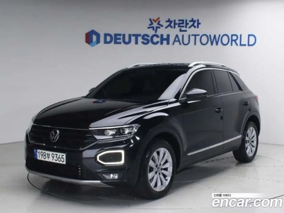 Volkswagen T-Roc 2021 2.0 автомат (гидро), фото 1 Volkswagen T-Roc 2021 2.0 автомат (гидро), фото 1
