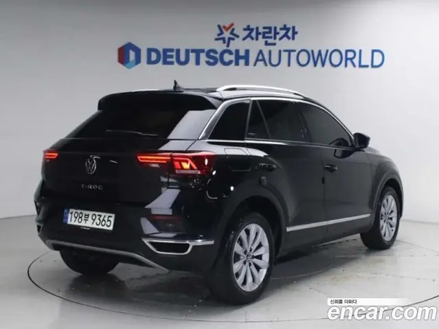 Volkswagen T-Roc 2021 2.0 автомат (гидро), миниатюра 2 Volkswagen T-Roc 2021 2.0 автомат (гидро), миниатюра 2