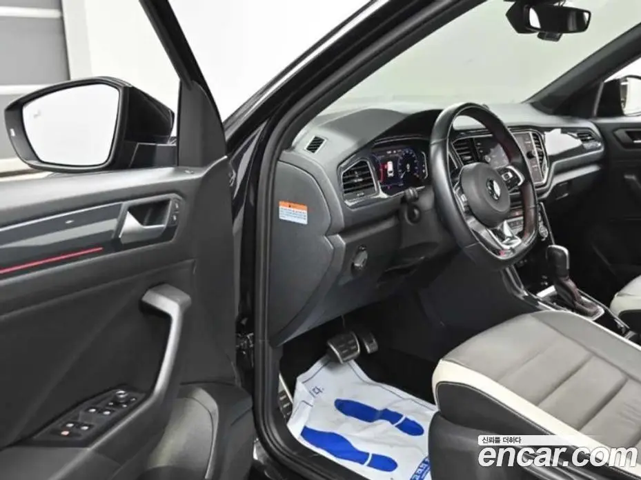 Volkswagen T-Roc 2021 2.0 автомат (гидро), фото 11 Volkswagen T-Roc 2021 2.0 автомат (гидро), фото 11