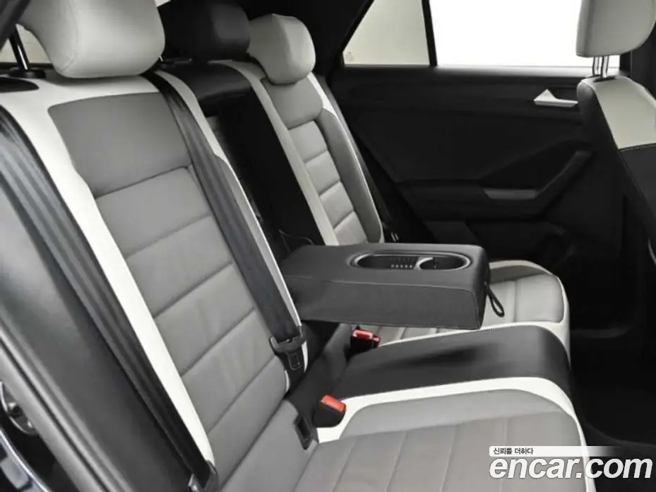 Volkswagen T-Roc 2021 2.0 автомат (гидро), фото 12 Volkswagen T-Roc 2021 2.0 автомат (гидро), фото 12