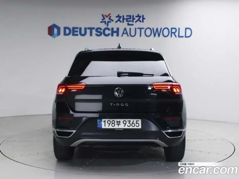 Volkswagen T-Roc 2021 2.0 автомат (гидро), фото 4 Volkswagen T-Roc 2021 2.0 автомат (гидро), фото 4