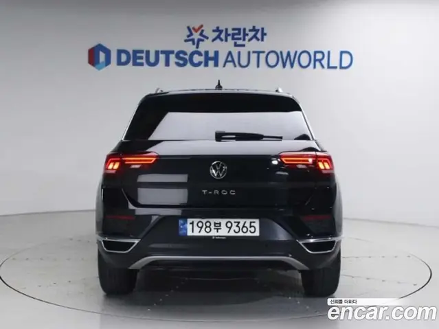 Volkswagen T-Roc 2021 2.0 автомат (гидро), миниатюра 4 Volkswagen T-Roc 2021 2.0 автомат (гидро), миниатюра 4