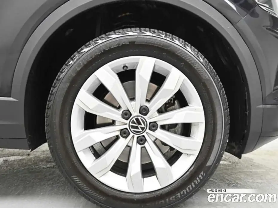 Volkswagen T-Roc 2021 2.0 автомат (гидро), фото 5 Volkswagen T-Roc 2021 2.0 автомат (гидро), фото 5