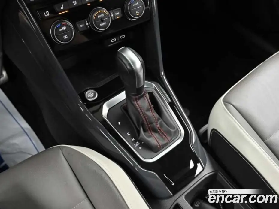 Volkswagen T-Roc 2021 2.0 автомат (гидро), фото 9 Volkswagen T-Roc 2021 2.0 автомат (гидро), фото 9