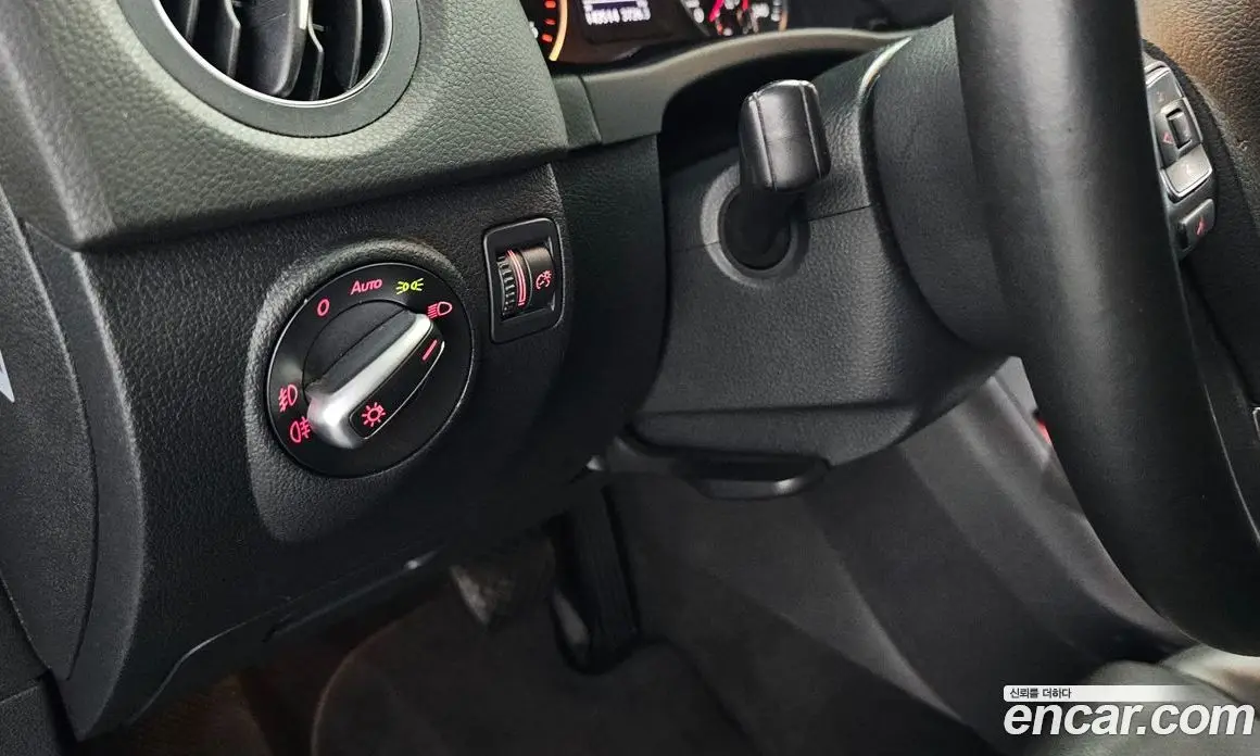 Volkswagen Tiguan 2016 2.0 автомат (гидро), фото 20 Volkswagen Tiguan 2016 2.0 автомат (гидро), фото 20