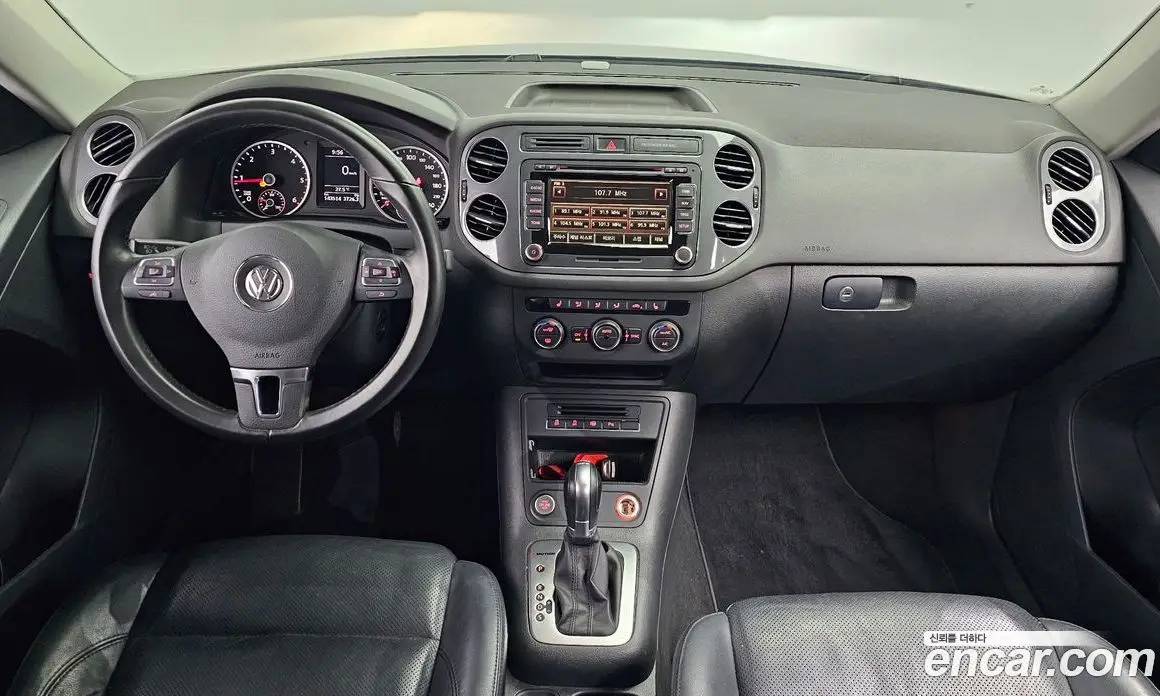 Volkswagen Tiguan 2016 2.0 автомат (гидро), фото 7 Volkswagen Tiguan 2016 2.0 автомат (гидро), фото 7