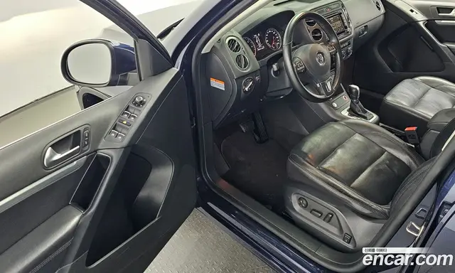 Volkswagen Tiguan 2016 2.0 автомат (гидро), миниатюра 10 Volkswagen Tiguan 2016 2.0 автомат (гидро), миниатюра 10