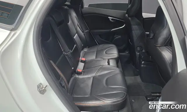 Volvo V40 2018 2.0 автомат (гидро), миниатюра 12