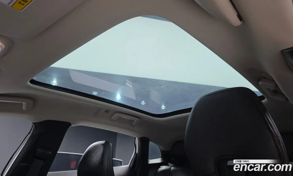 Volvo V40 2018 2.0 автомат (гидро), фото 18