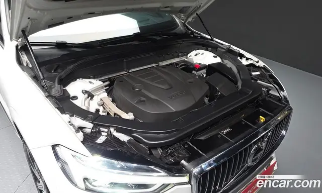 Volvo XC60 2019 2.0 автомат (гидро), миниатюра 6 Volvo XC60 2019 2.0 автомат (гидро), миниатюра 6