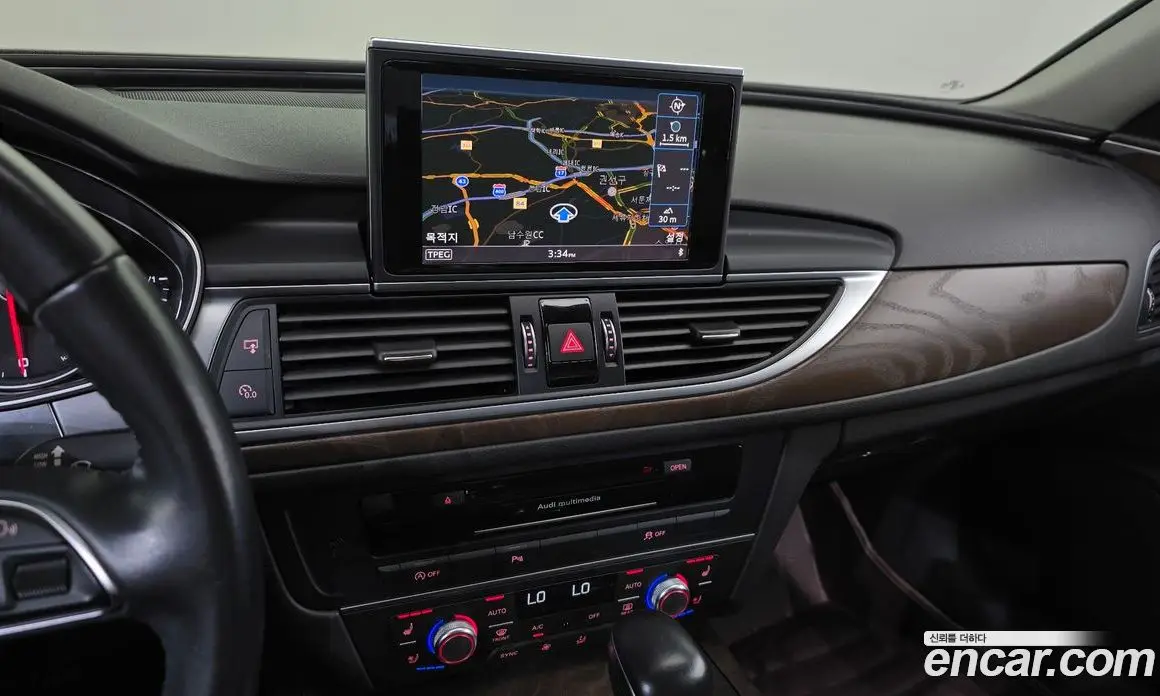 Audi A6 2015 2.0 автомат (гидро), фото 12