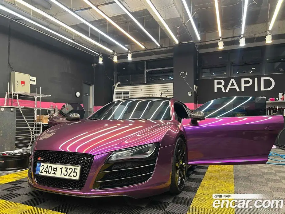 Audi R8 2010 5.2 автомат (гидро), фото 15 Audi R8 2010 5.2 автомат (гидро), фото 15
