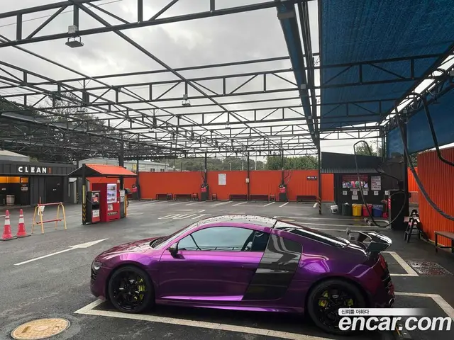 Audi R8 2010 5.2 автомат (гидро), миниатюра 5 Audi R8 2010 5.2 автомат (гидро), миниатюра 5